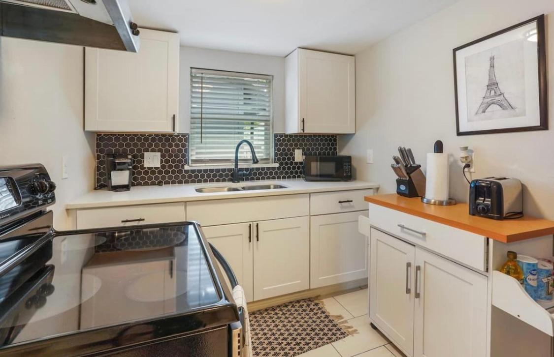 Cozy Heights 2 Bd Bungalow, Walkable 休斯敦 外观 照片